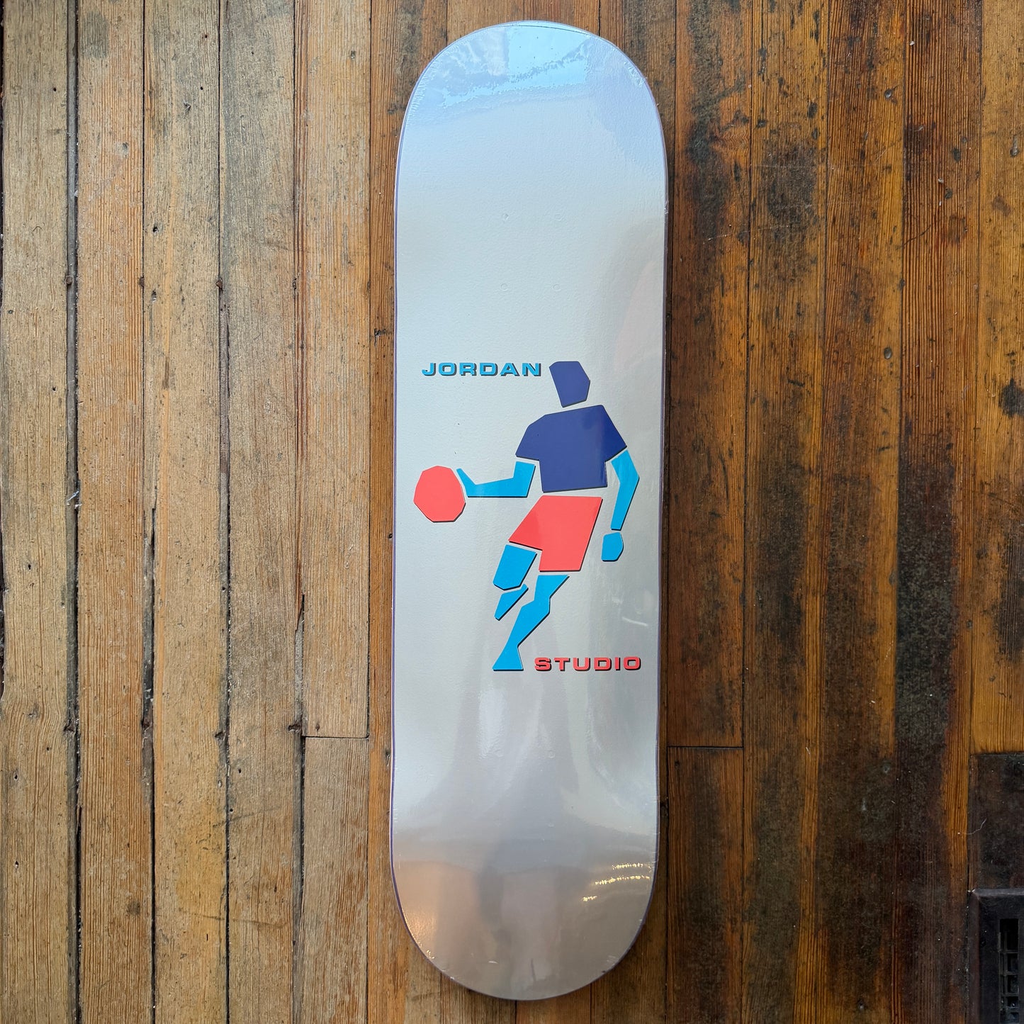 Studio - Jordan Queijo Handles 8.5" Deck