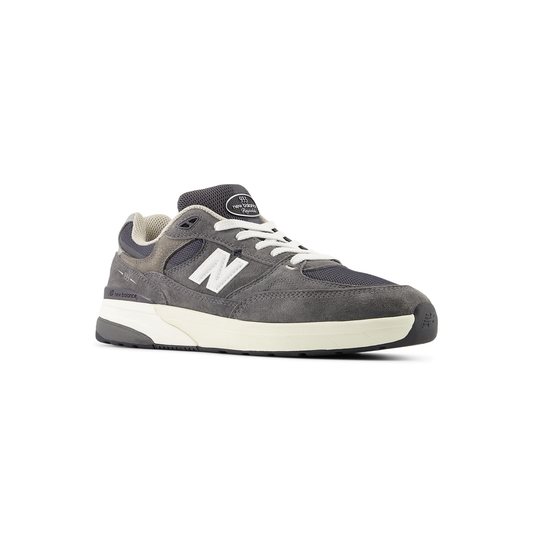 NB Numeric - 933 Grey/White