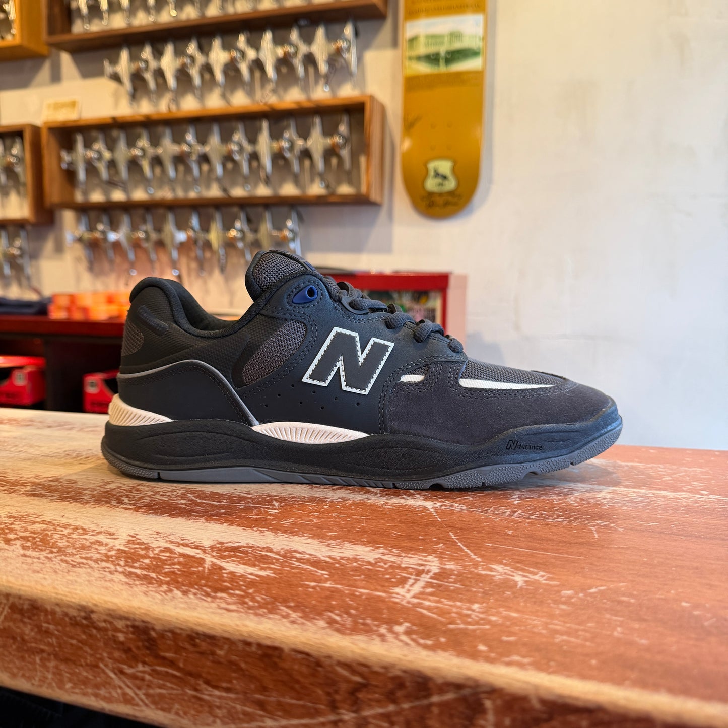 NB Numeric - 1010 Black Grey