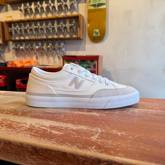 NB Numeric - Franky Villani 417 Low White/Grey