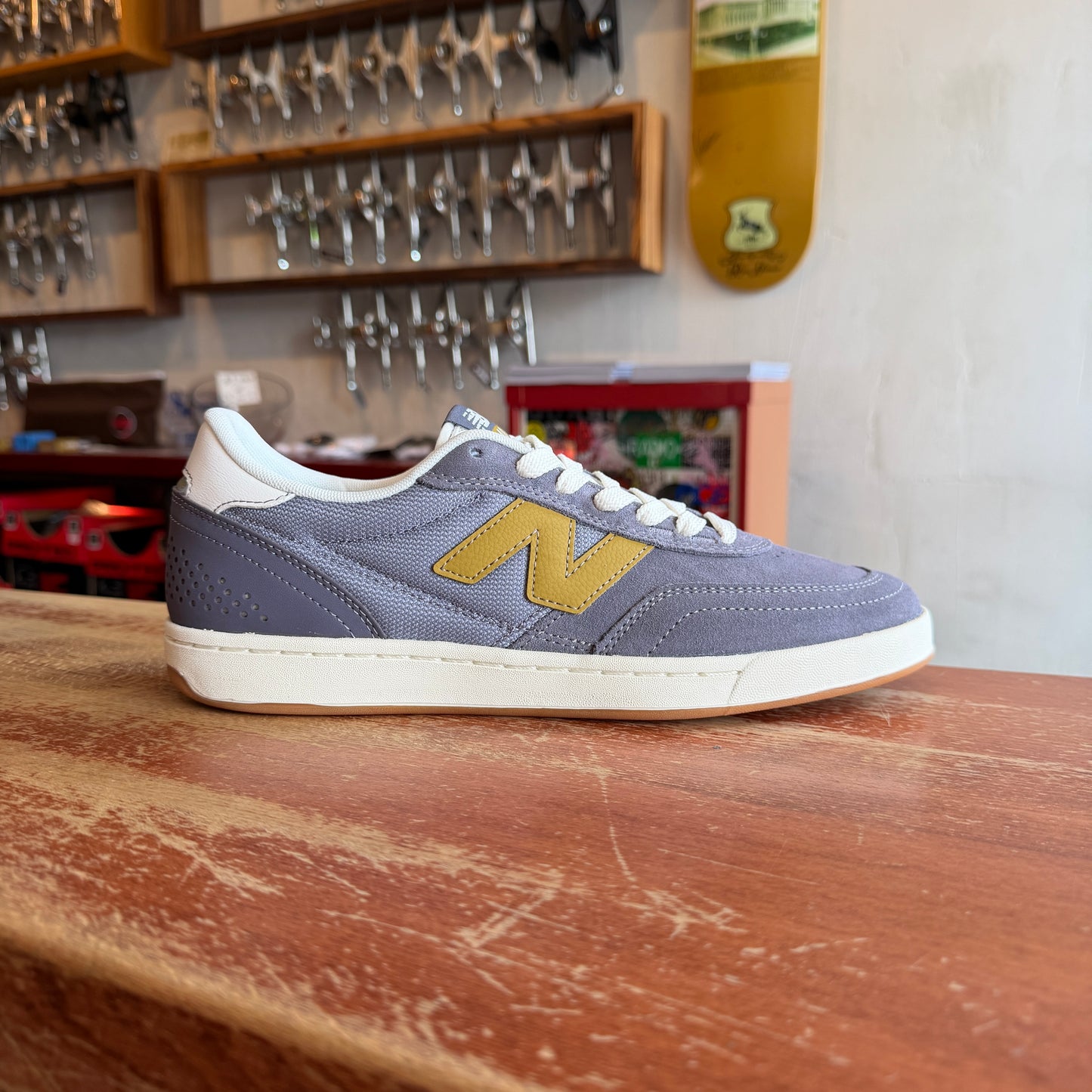 NB Numeric - 440 V2 Grey/Green