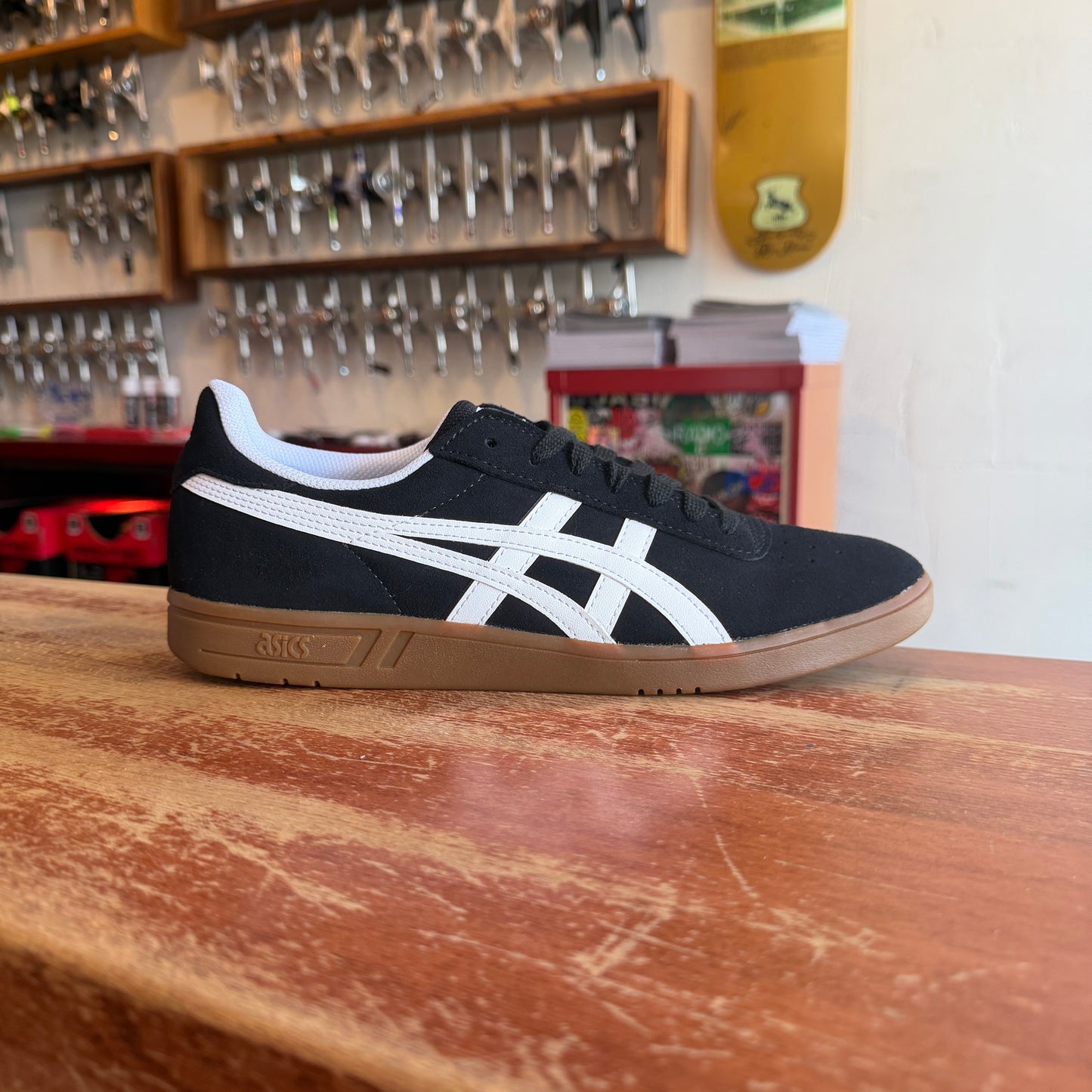 Asics - Gel-Vikka Black/Brown