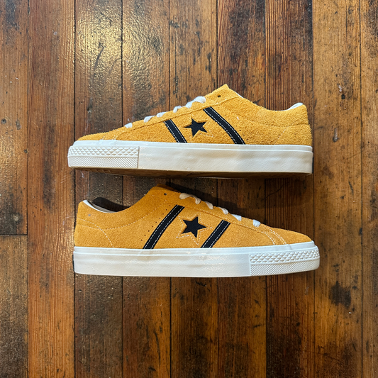 Converse - One Star Academy Pro Gold/Black